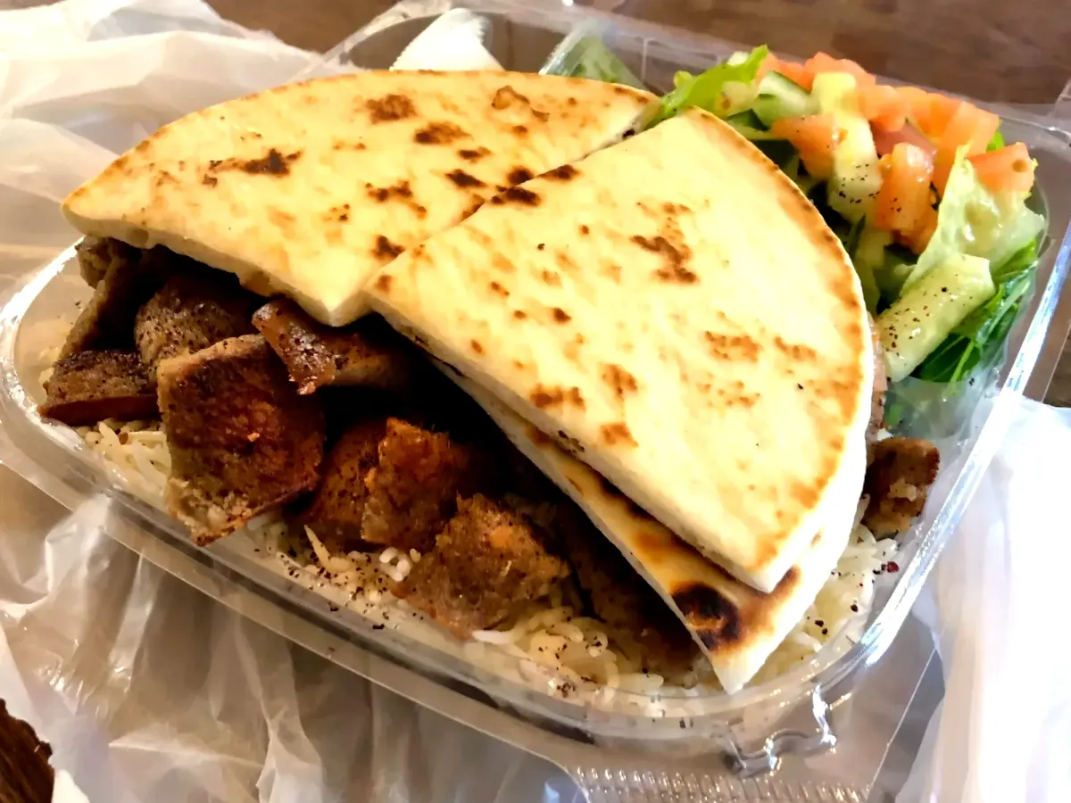 Q’s Halal Pizza brings global comfort food to San Pablo Avenue
