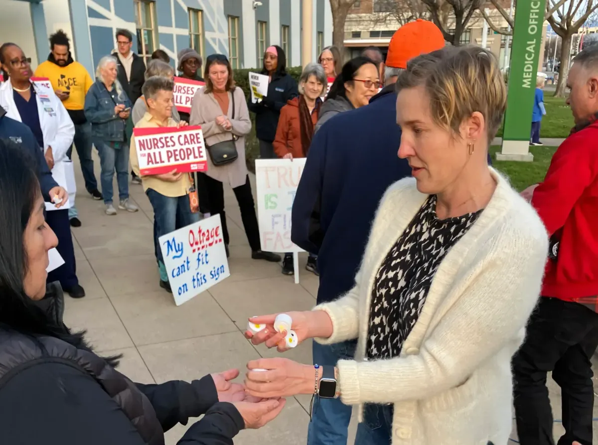 Nurses rally at Richmond Kaiser against ICE following Alex Pretti death