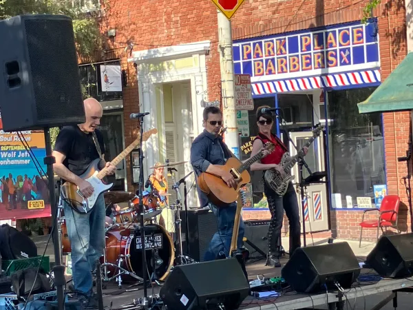 Point Richmond’s free summer concert series opens with Chris James & the Showdowns